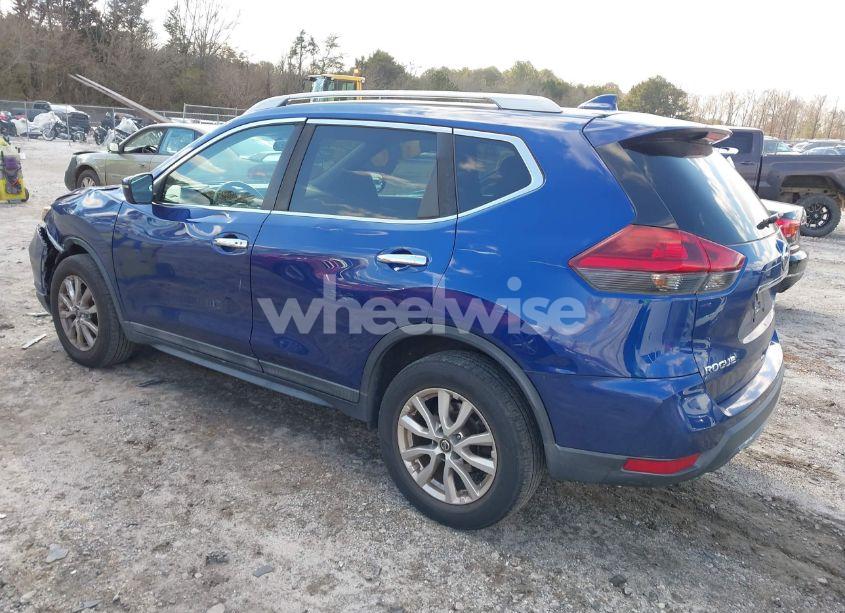 Photo 3 of 2018 Nissan Rogue SV (VIN 5N1AT2MV9JC709972)