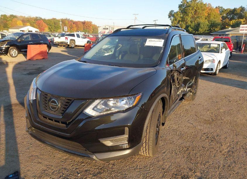 Photo 2 of 2018 Nissan Rogue SV (VIN 5N1AT2MV9JC744530)