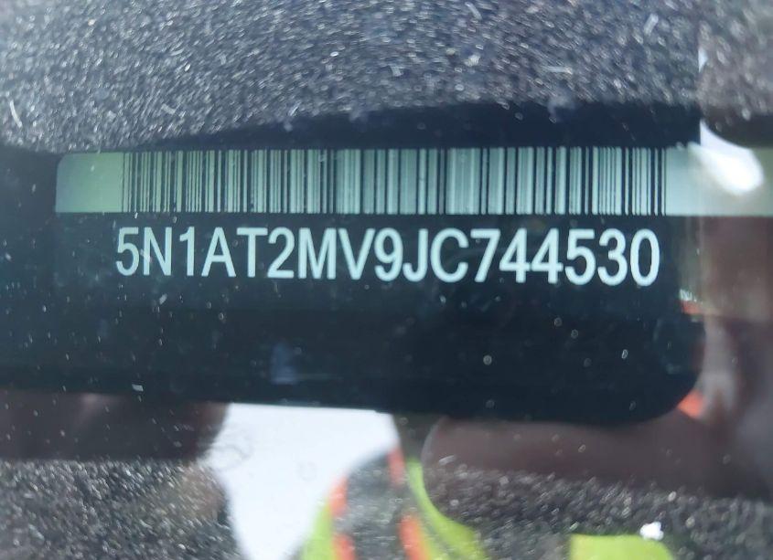 Photo 9 of 2018 Nissan Rogue SV (VIN 5N1AT2MV9JC744530)