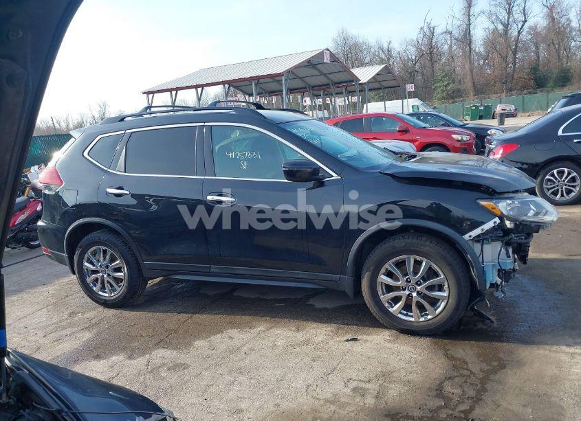 Photo 14 of 2018 Nissan Rogue SV (VIN 5N1AT2MV9JC751851)