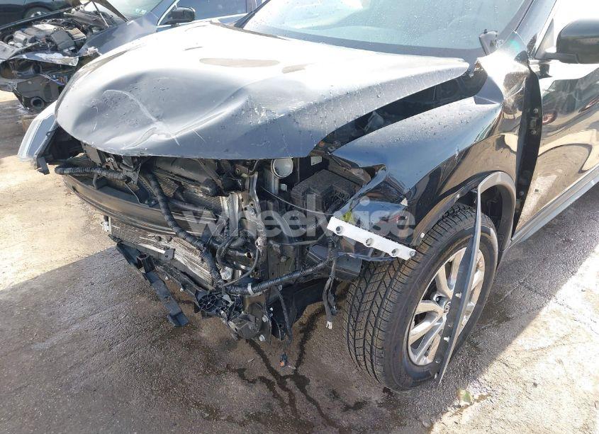 Photo 6 of 2018 Nissan Rogue SV (VIN 5N1AT2MV9JC751851)