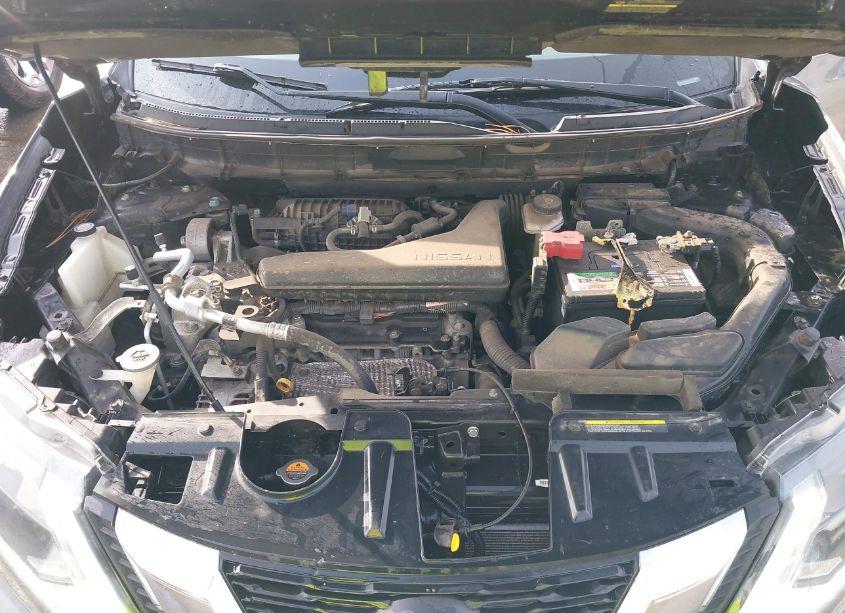 Photo 10 of 2018 Nissan Rogue S (VIN 5N1AT2MV9JC769315)