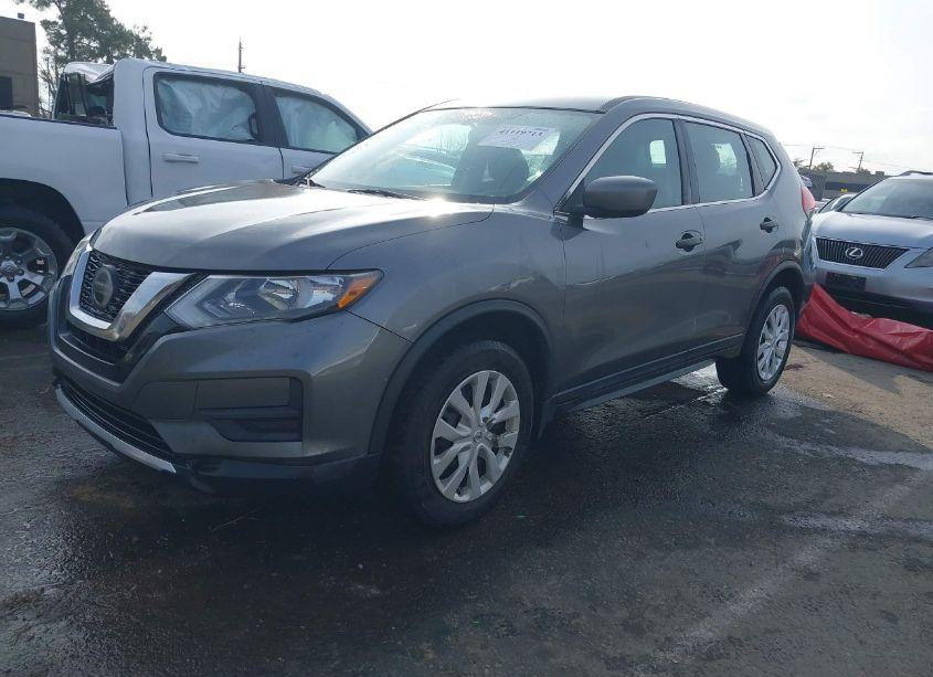 Photo 2 of 2018 Nissan Rogue S (VIN 5N1AT2MV9JC769315)