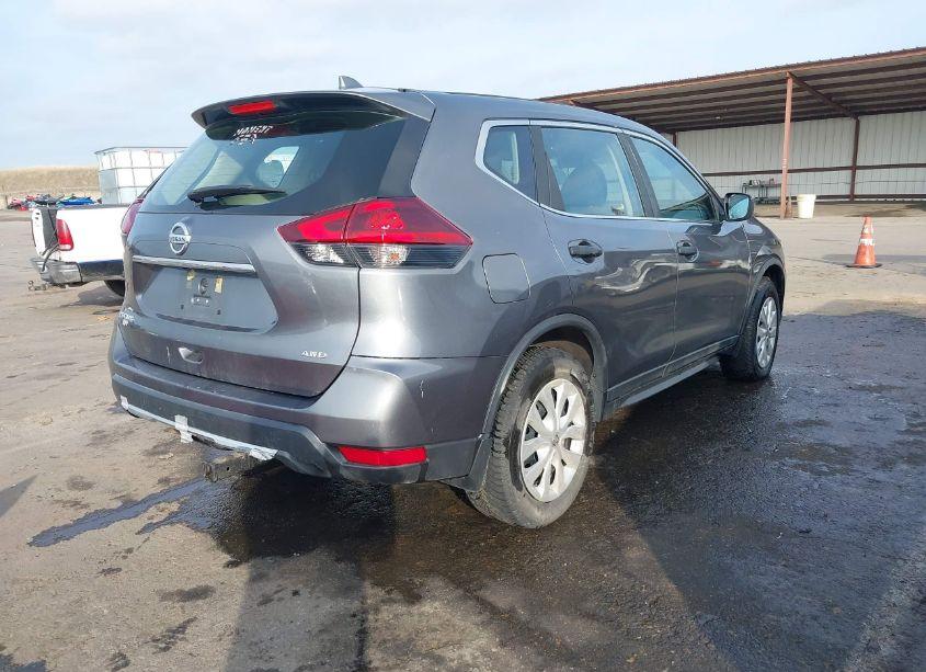 Photo 4 of 2018 Nissan Rogue S (VIN 5N1AT2MV9JC769315)