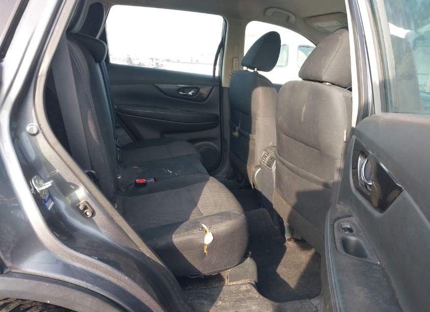 Photo 8 of 2018 Nissan Rogue S (VIN 5N1AT2MV9JC769315)