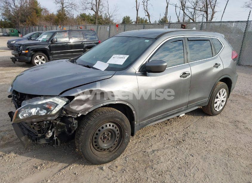 Photo 2 of 2018 Nissan Rogue S (VIN 5N1AT2MV9JC770853)