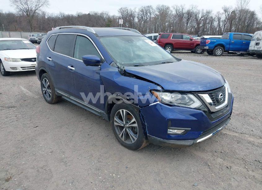 2018 Nissan Rogue SL (VIN 5N1AT2MV9JC798426) main photo