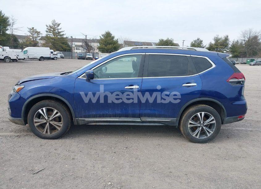 Photo 15 of 2018 Nissan Rogue SL (VIN 5N1AT2MV9JC798426)