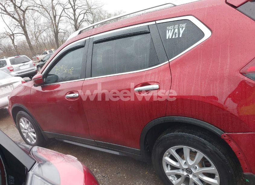 Photo 14 of 2018 Nissan Rogue SV (VIN 5N1AT2MV9JC809943)