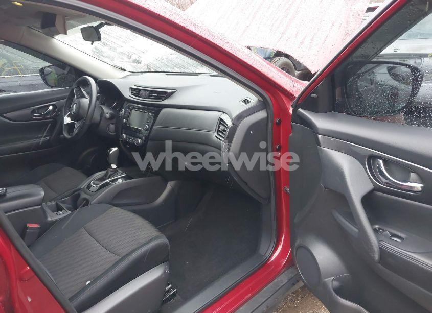 Photo 5 of 2018 Nissan Rogue SV (VIN 5N1AT2MV9JC809943)