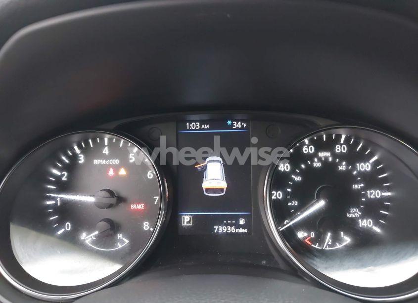 Photo 7 of 2018 Nissan Rogue SV (VIN 5N1AT2MV9JC809943)