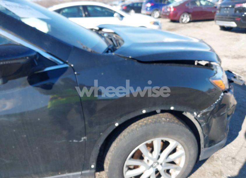 Photo 19 of 2018 Nissan Rogue SV (VIN 5N1AT2MV9JC816987)