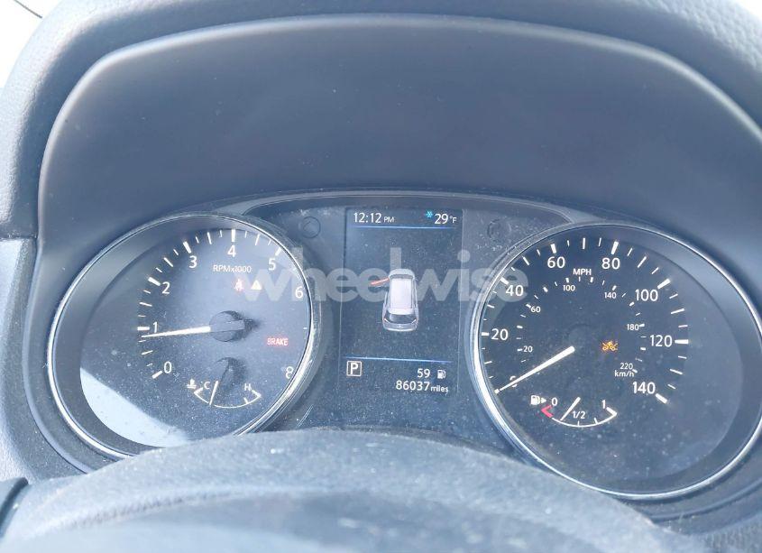 Photo 7 of 2018 Nissan Rogue SV (VIN 5N1AT2MV9JC816987)