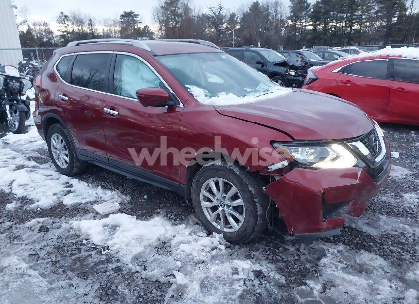 2018 Nissan Rogue SV (VIN 5N1AT2MV9JC822093) main photo