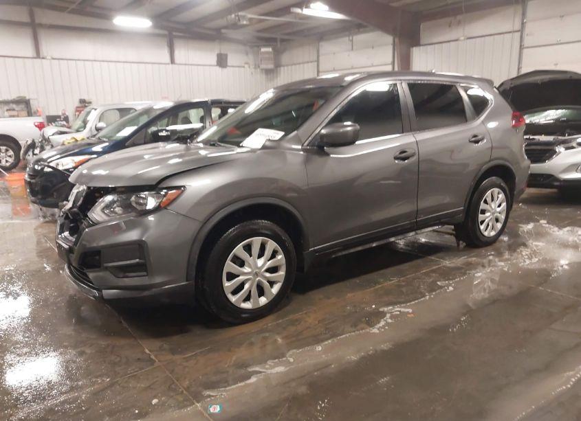 Photo 2 of 2018 Nissan Rogue S (VIN 5N1AT2MV9JC828556)