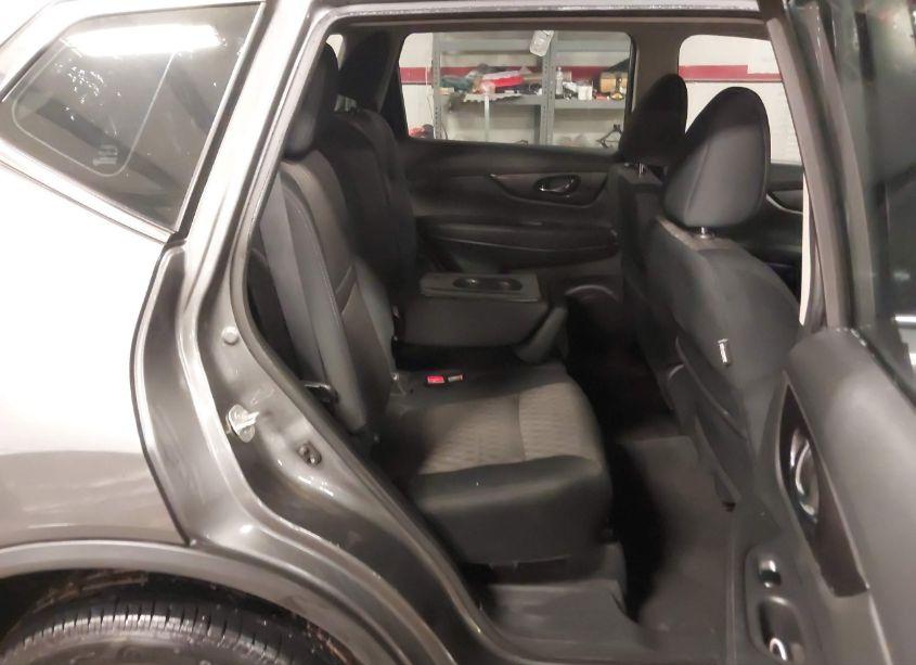 Photo 8 of 2018 Nissan Rogue S (VIN 5N1AT2MV9JC828556)