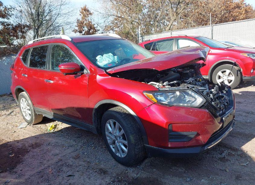 2018 Nissan Rogue SV (VIN 5N1AT2MV9JC833207) main photo