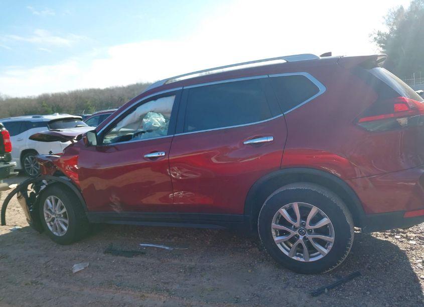 Photo 14 of 2018 Nissan Rogue SV (VIN 5N1AT2MV9JC833207)