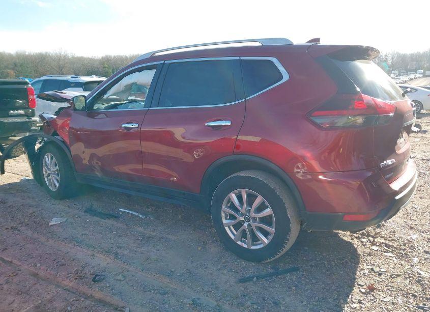 Photo 3 of 2018 Nissan Rogue SV (VIN 5N1AT2MV9JC833207)