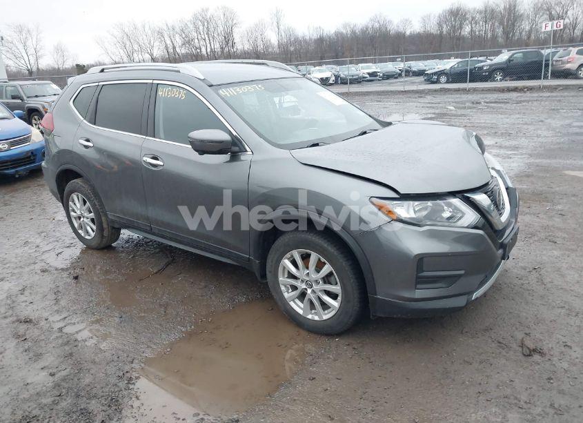 2018 Nissan Rogue SV (VIN 5N1AT2MV9JC838455) main photo