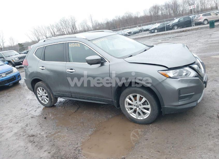 Photo 13 of 2018 Nissan Rogue SV (VIN 5N1AT2MV9JC838455)