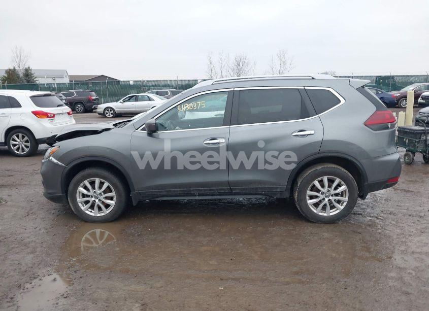 Photo 14 of 2018 Nissan Rogue SV (VIN 5N1AT2MV9JC838455)