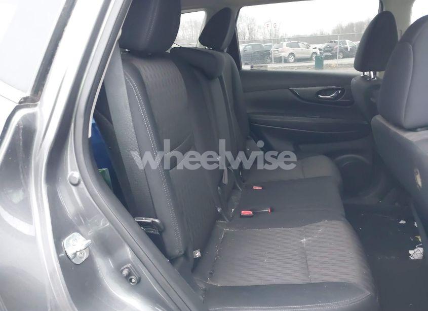 Photo 8 of 2018 Nissan Rogue SV (VIN 5N1AT2MV9JC838455)