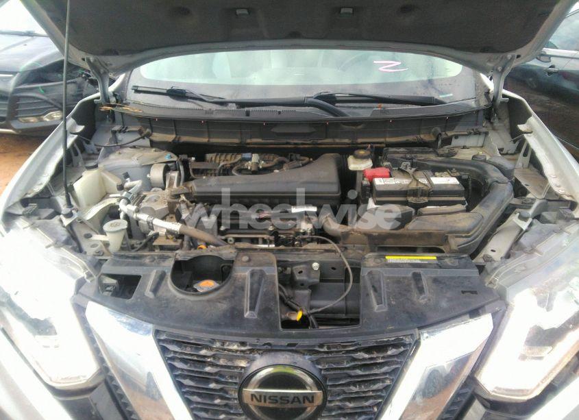 Photo 10 of 2019 Nissan Rogue (VIN 5N1AT2MV9KC727230)