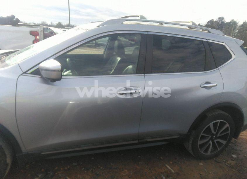 Photo 14 of 2019 Nissan Rogue (VIN 5N1AT2MV9KC727230)