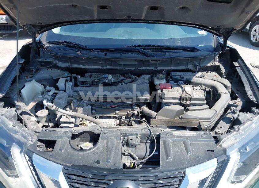 Photo 10 of 2019 Nissan Rogue SV (VIN 5N1AT2MV9KC757926)