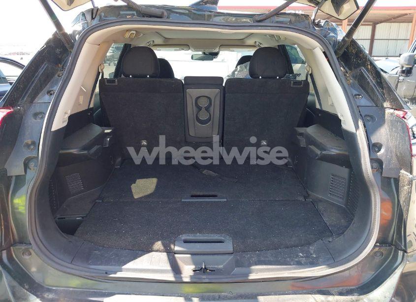 Photo 17 of 2019 Nissan Rogue SV (VIN 5N1AT2MV9KC757926)