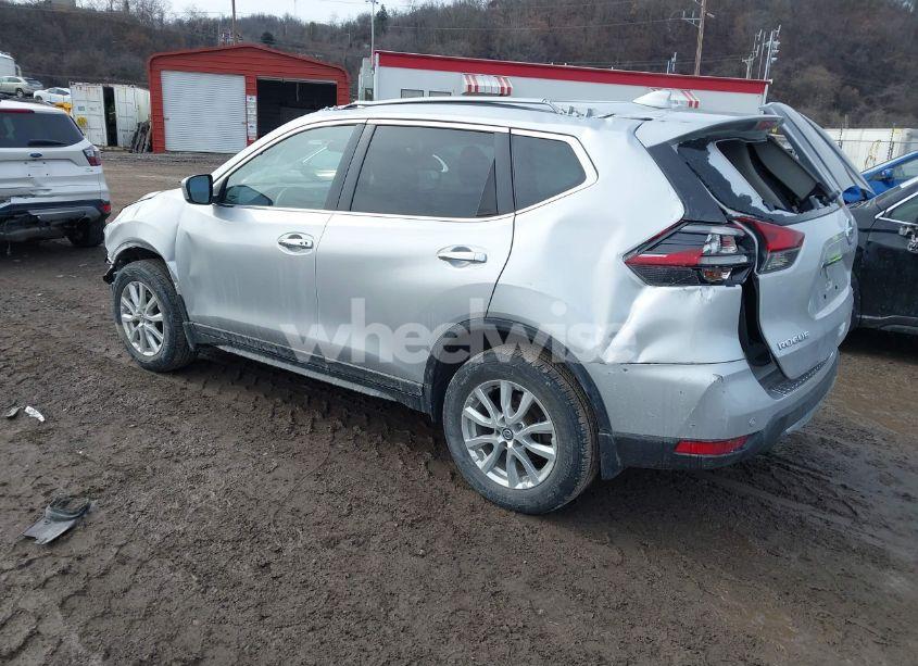 Photo 3 of 2019 Nissan Rogue SV (VIN 5N1AT2MV9KC772619)