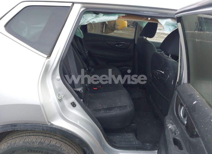 Photo 8 of 2019 Nissan Rogue SV (VIN 5N1AT2MV9KC772619)