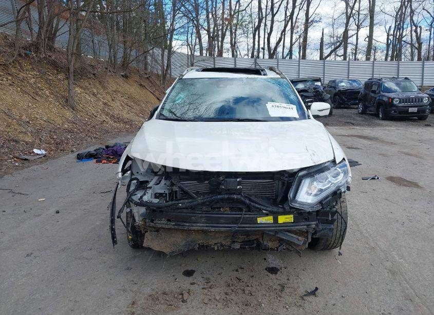 Photo 13 of 2019 Nissan Rogue SL (VIN 5N1AT2MV9KC787248)