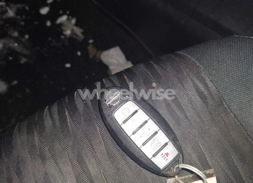 Photo 11 of 2019 Nissan Rogue SV (VIN 5N1AT2MV9KC803609)