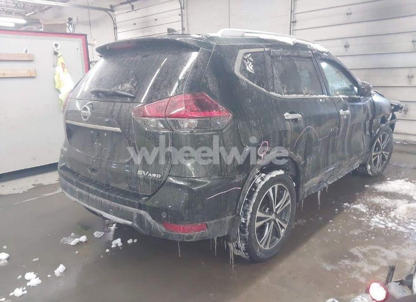Photo 4 of 2019 Nissan Rogue SV (VIN 5N1AT2MV9KC803609)