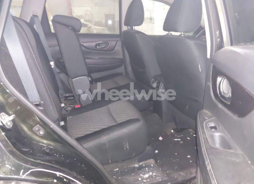 Photo 8 of 2019 Nissan Rogue SV (VIN 5N1AT2MV9KC803609)