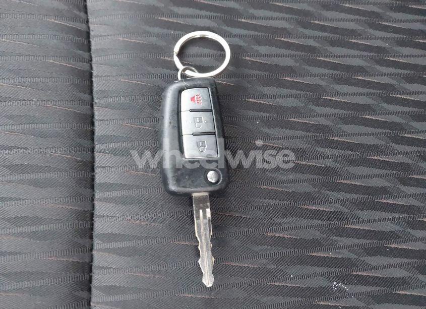 Photo 11 of 2019 Nissan Rogue S (VIN 5N1AT2MV9KC839655)