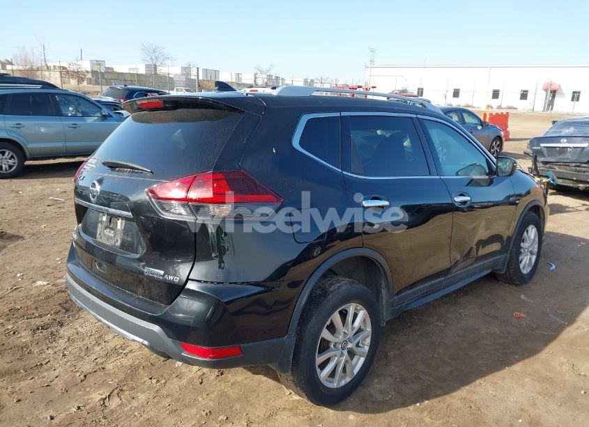 Photo 4 of 2019 Nissan Rogue S (VIN 5N1AT2MV9KC844242)
