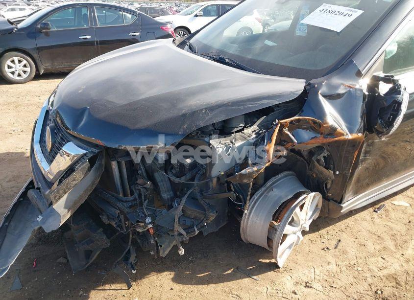 Photo 6 of 2019 Nissan Rogue S (VIN 5N1AT2MV9KC844242)