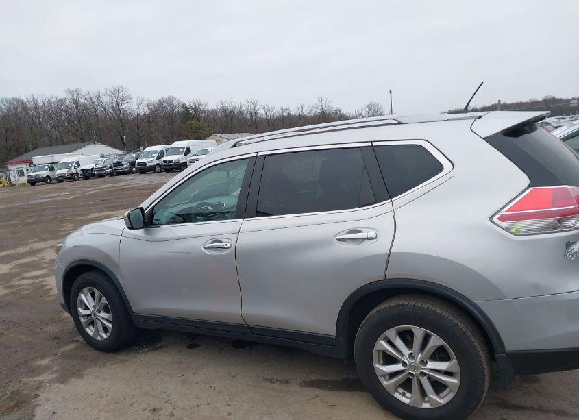 Photo 13 of 2014 Nissan Rogue SV (VIN 5N1AT2MVXEC819998)