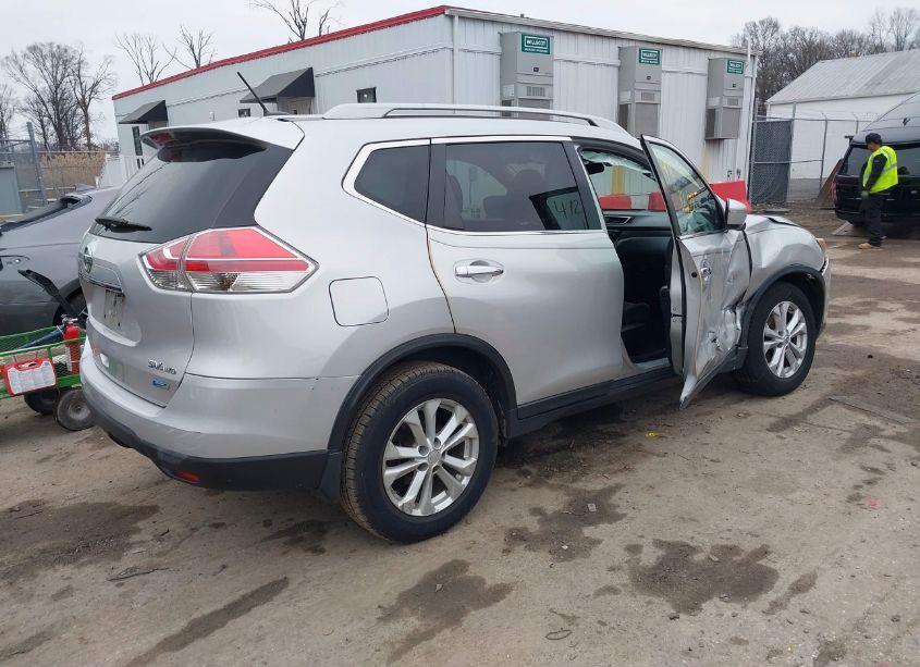 Photo 4 of 2014 Nissan Rogue SV (VIN 5N1AT2MVXEC819998)