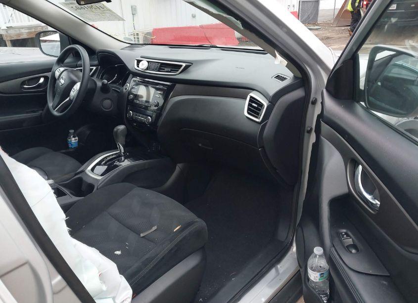 Photo 5 of 2014 Nissan Rogue SV (VIN 5N1AT2MVXEC819998)