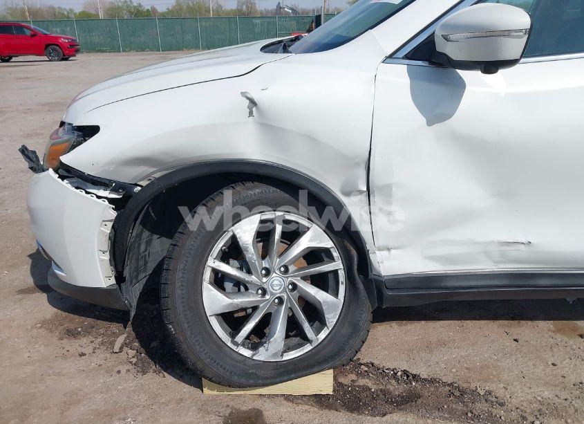 Photo 6 of 2014 Nissan Rogue SL (VIN 5N1AT2MVXEC844917)