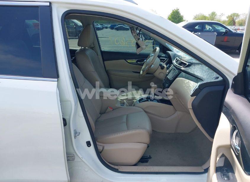 Photo 5 of 2014 Nissan Rogue SL (VIN 5N1AT2MVXEC850796)