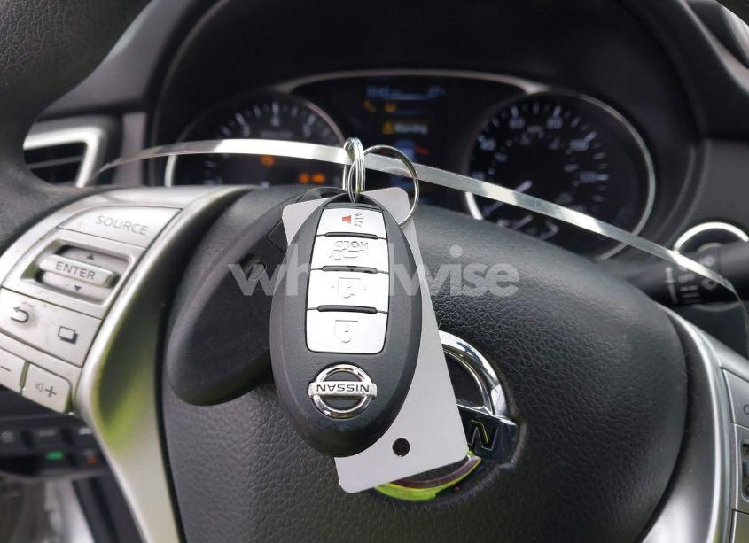 Photo 11 of 2015 Nissan Rogue SV (VIN 5N1AT2MVXFC757231)