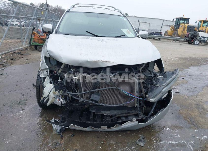 Photo 12 of 2015 Nissan Rogue SV (VIN 5N1AT2MVXFC757231)