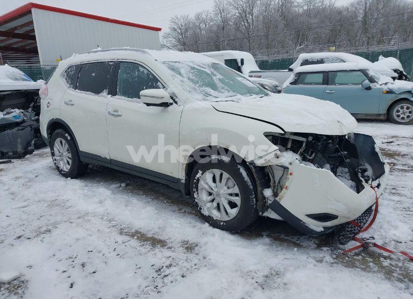 2015 Nissan Rogue SV (VIN 5N1AT2MVXFC766852) main photo