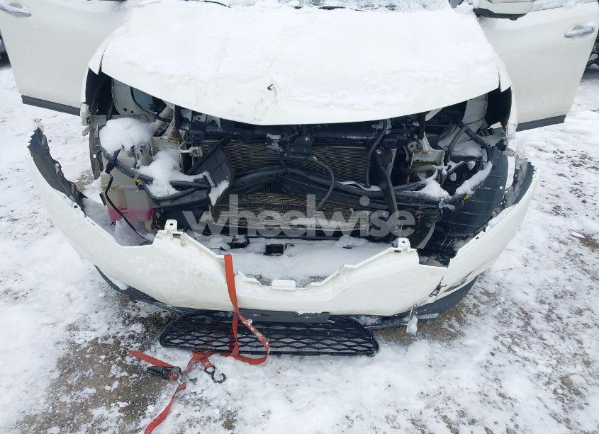 Photo 6 of 2015 Nissan Rogue SV (VIN 5N1AT2MVXFC766852)