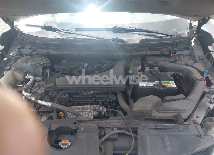 Photo 10 of 2015 Nissan Rogue SV (VIN 5N1AT2MVXFC769945)